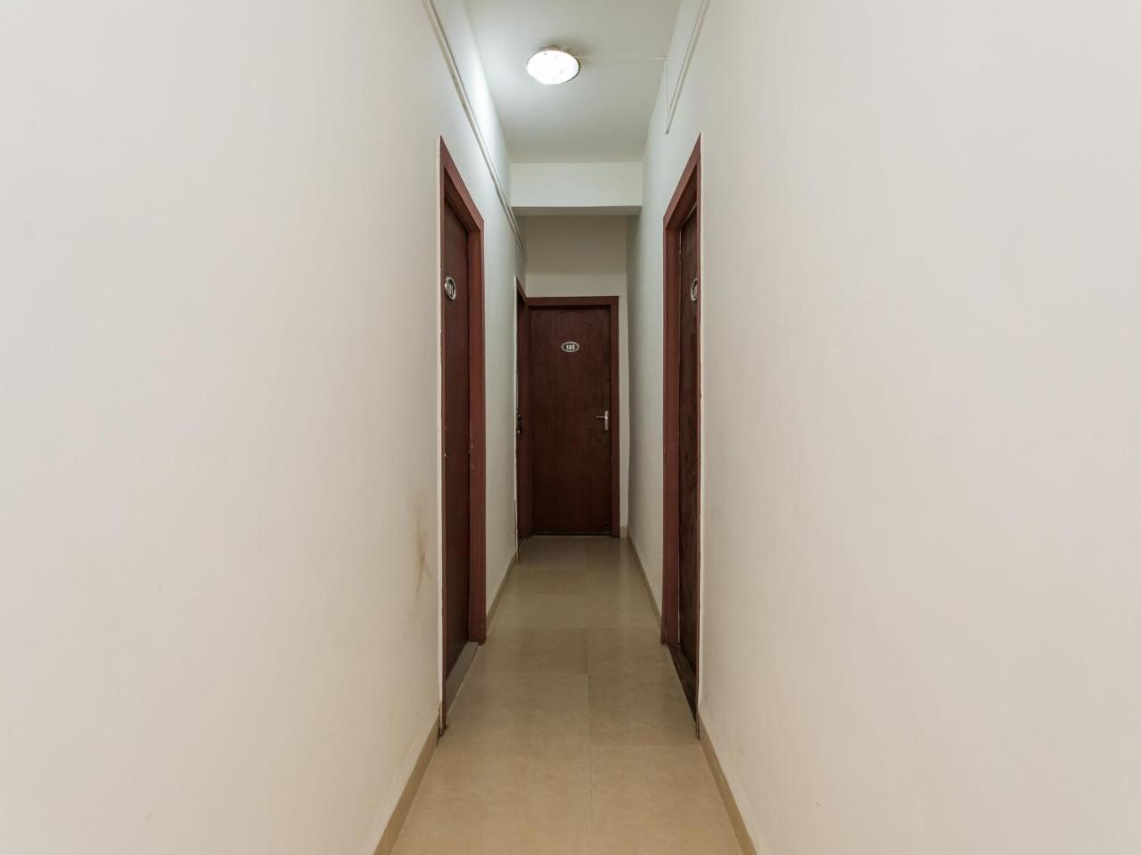 Oyo 14856 Resort Raghav Palace Indore Eksteriør bilde